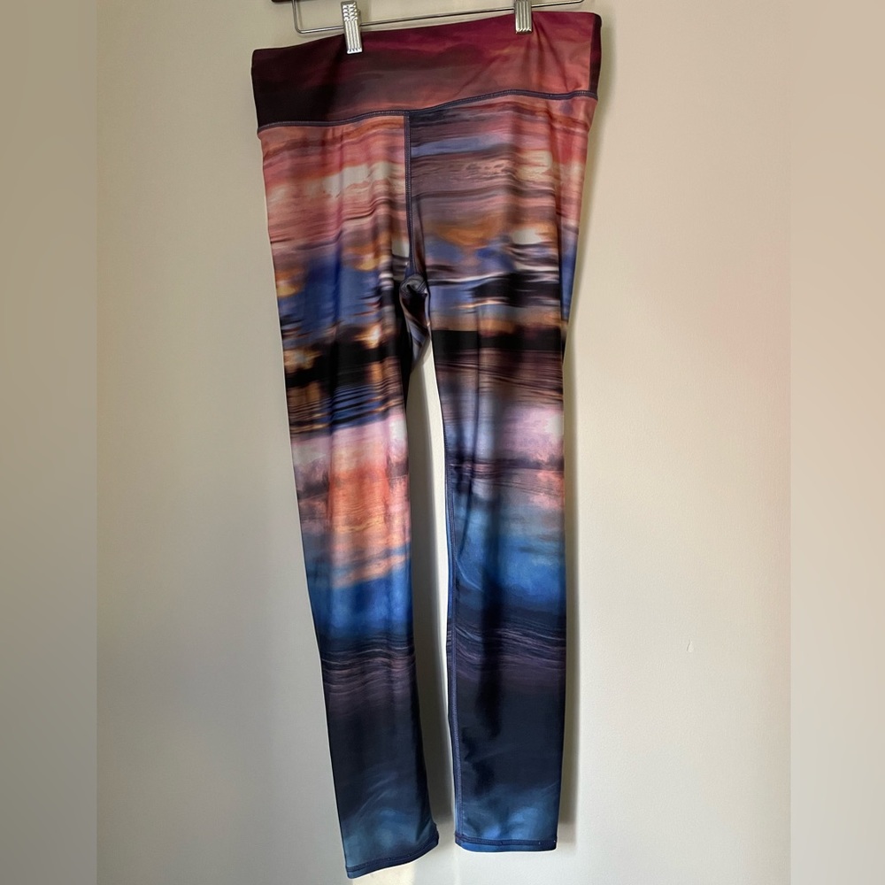Colorful Sunset Legginga, American Eagle, Size L